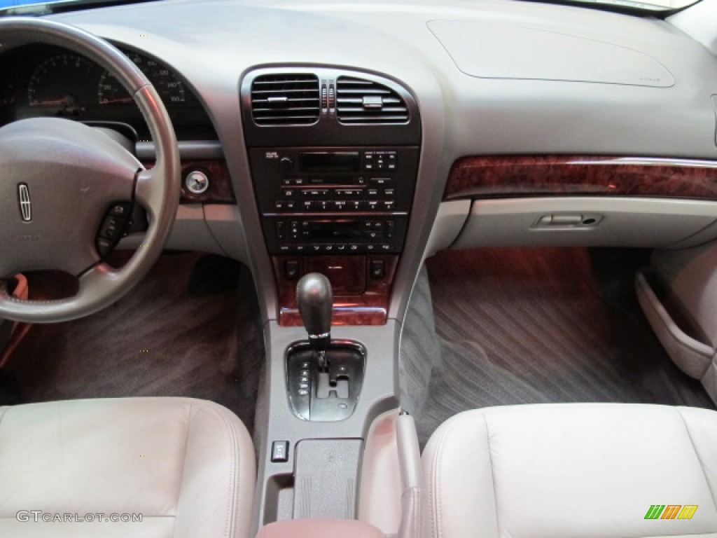 2000 Lincoln LS V6 Controls Photo #68611883