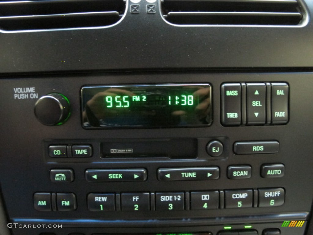 2000 Lincoln LS V6 Audio System Photos
