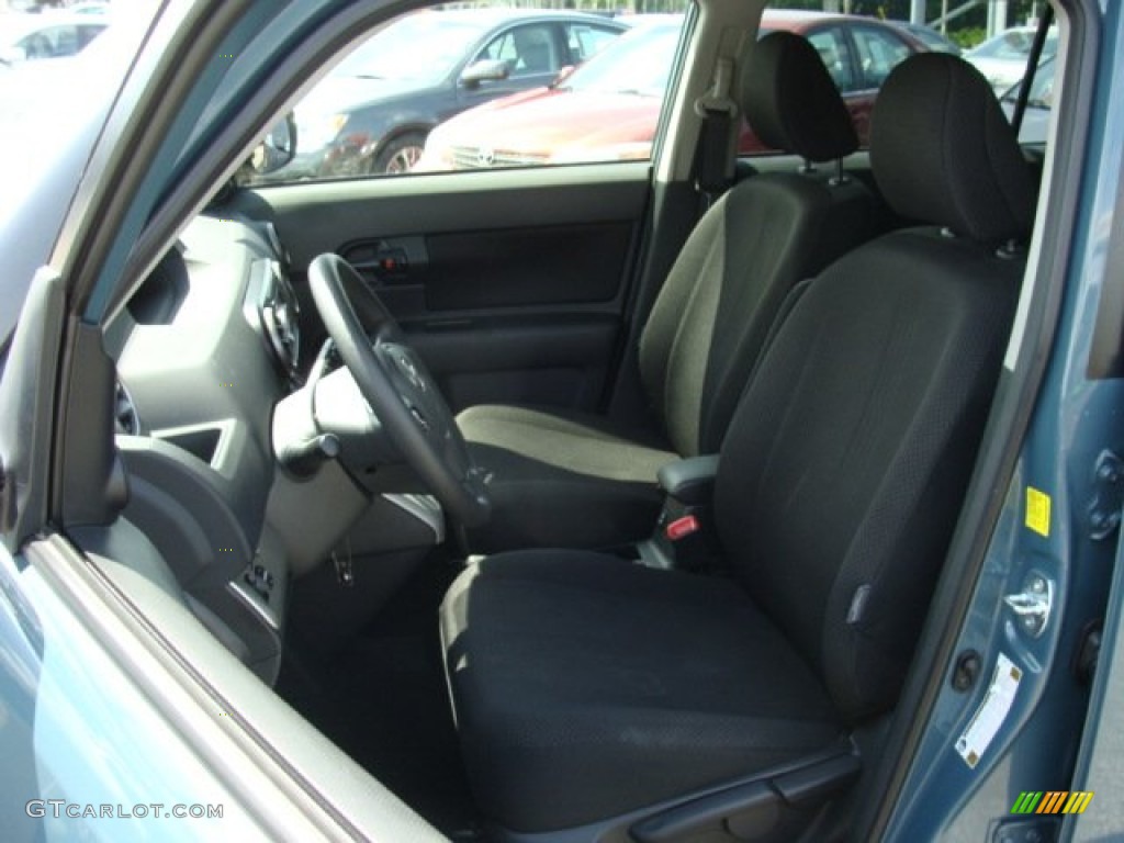 2010 Scion xB Standard xB Model Front Seat Photos