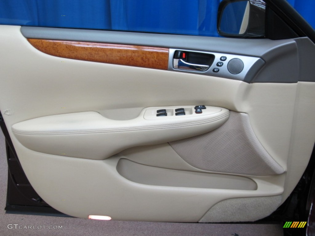 2006 Lexus ES 330 Cashmere Door Panel Photo #68613089