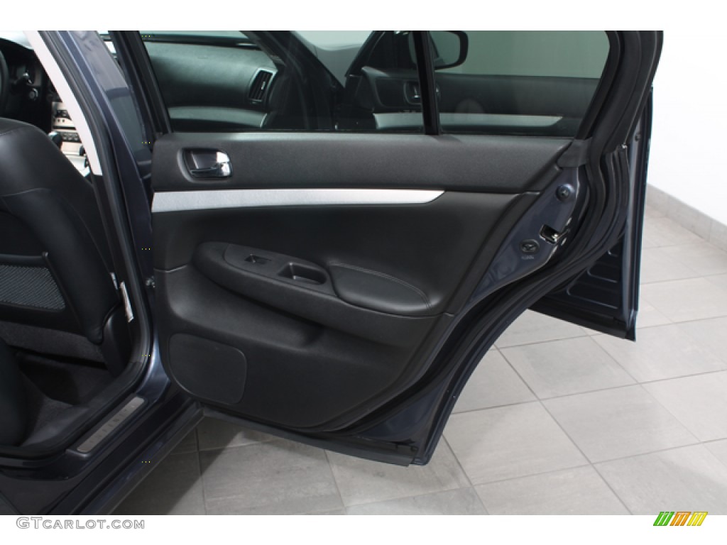 2009 Infiniti G 37 x Sedan Graphite Door Panel Photo #68613171