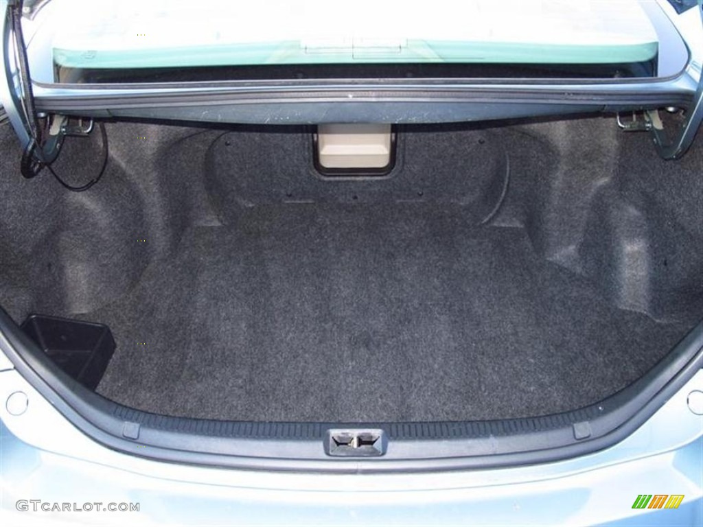 2010 Toyota Camry XLE Trunk Photo #68614763
