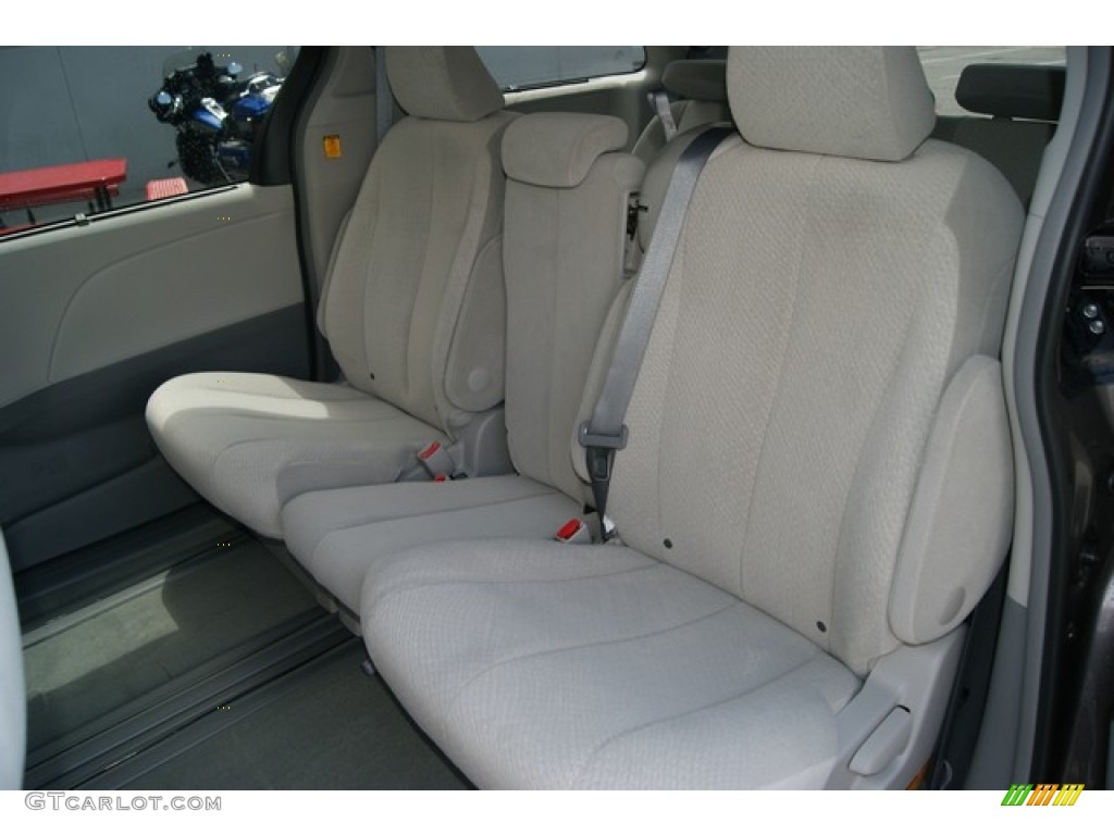Light Gray Interior 2012 Toyota Sienna LE Photo #68615618