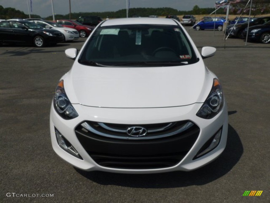 2013 Elantra GT - Monaco White / Black photo #2