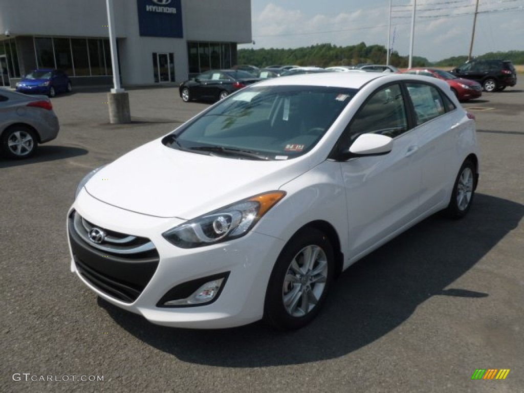 2013 Elantra GT - Monaco White / Black photo #3