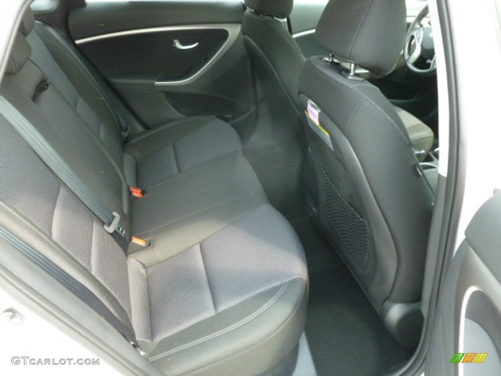 2013 Elantra GT - Monaco White / Black photo #12