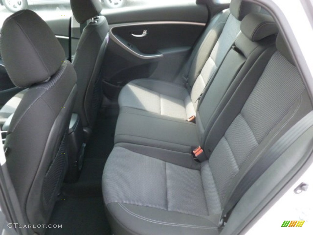 2013 Elantra GT - Monaco White / Black photo #14