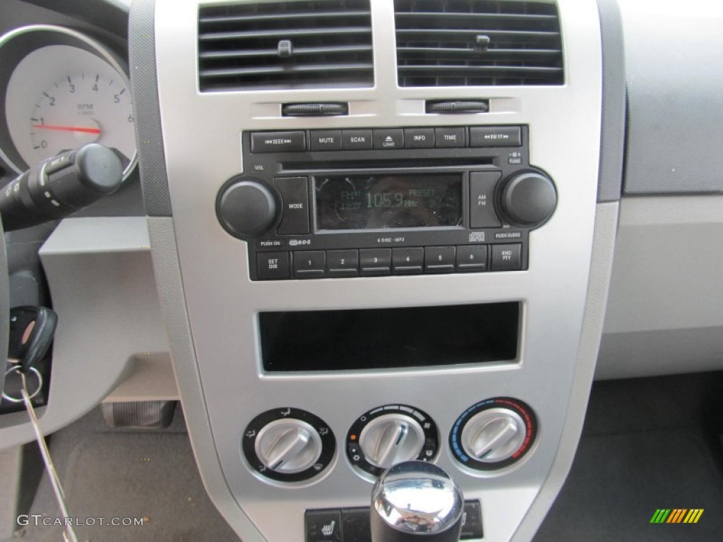 2007 Dodge Caliber R/T AWD Controls Photo #68619038