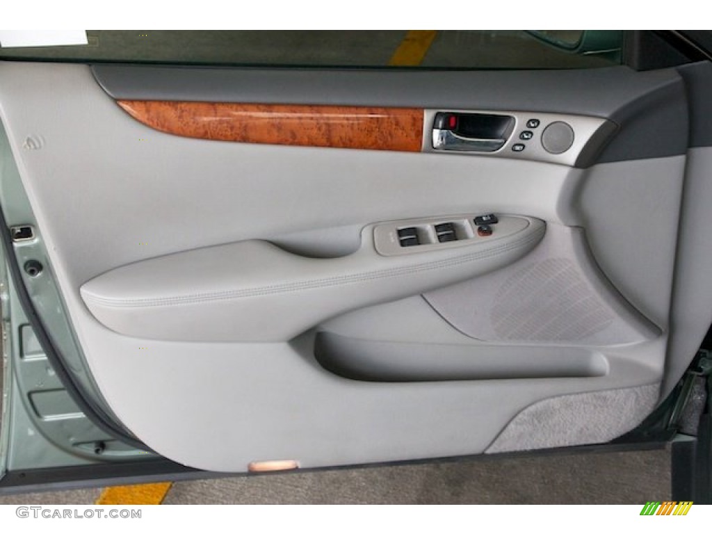 2005 Lexus ES 330 Ash Gray Door Panel Photo #68620994