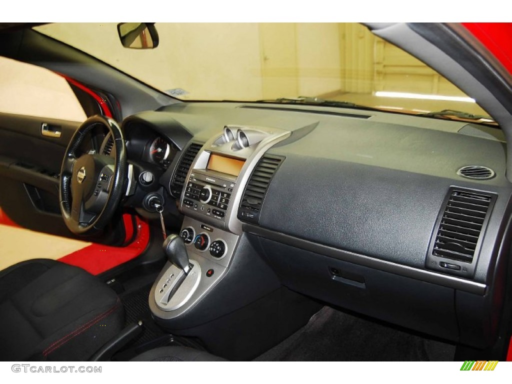 2008 Nissan Sentra SE-R SE-R Charcoal Dashboard Photo #68623331