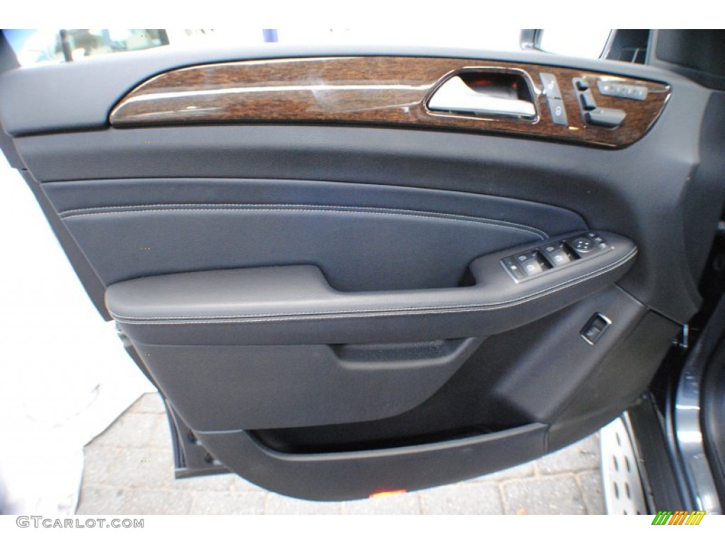 2012 Mercedes-Benz ML 350 4Matic Black Door Panel Photo #68623433