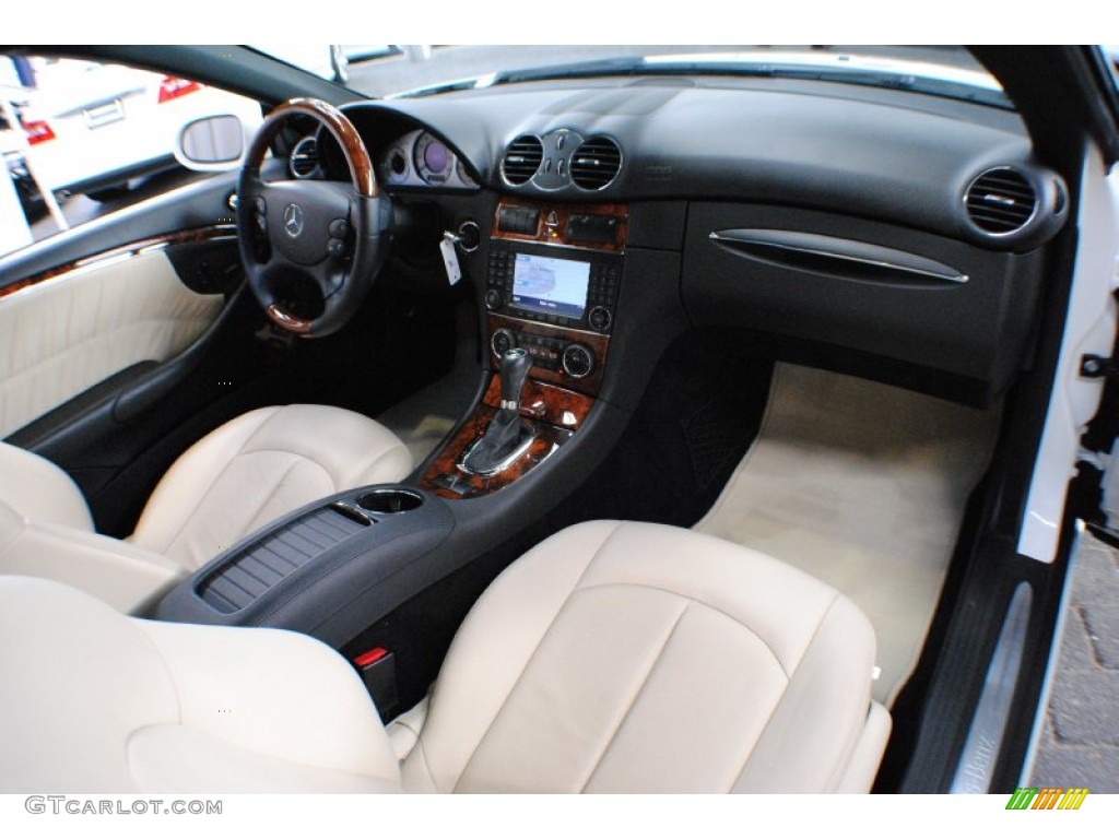 2009 Mercedes-Benz CLK 350 Cabriolet Black/Stone Dashboard Photo #68623893