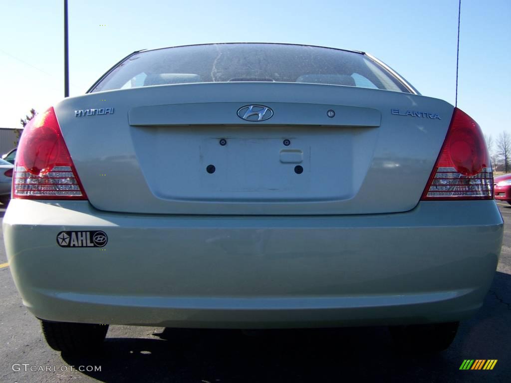 2004 Elantra GLS Sedan - Sea Shell Green / Beige photo #4