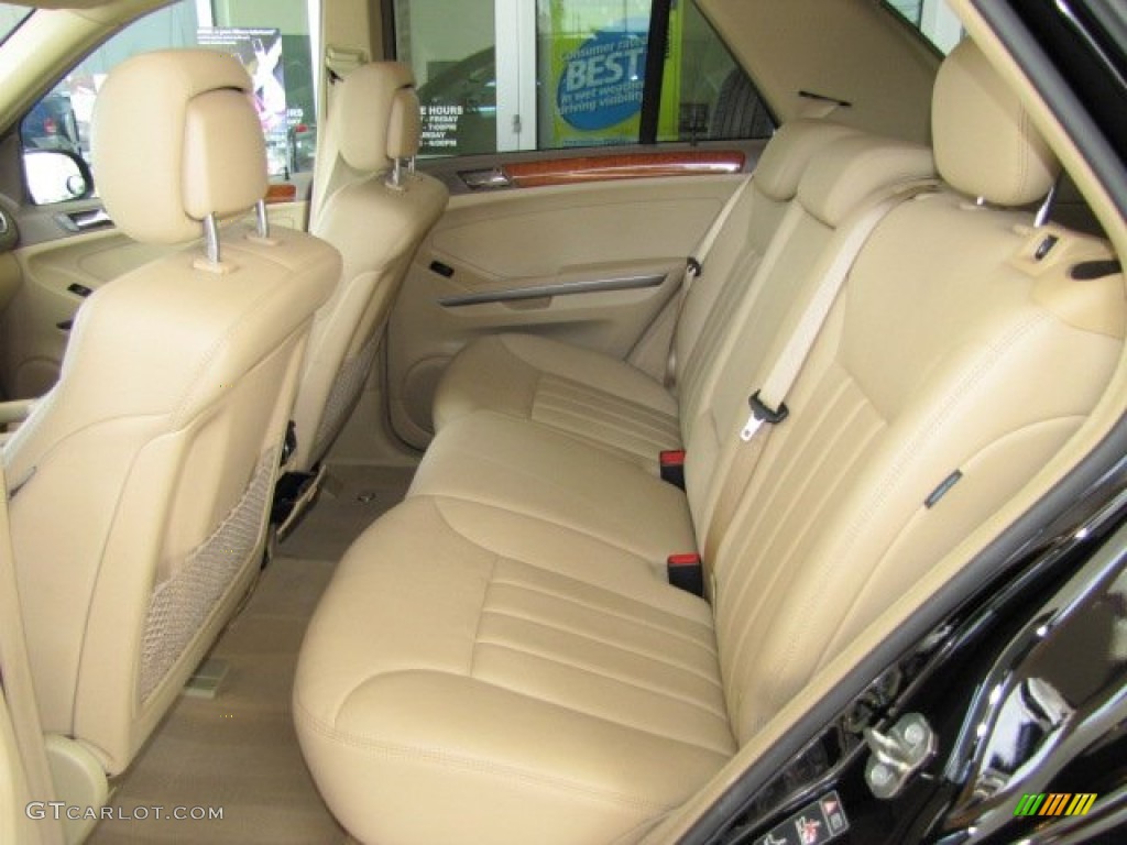Macadamia Interior 2008 Mercedes-Benz ML 350 4Matic Photo #68625418