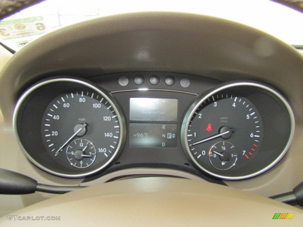 2008 Mercedes-Benz ML 350 4Matic Gauges Photos