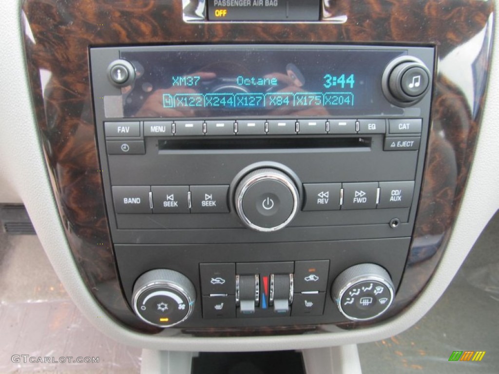 2013 Chevrolet Impala LTZ Controls Photo #68626981