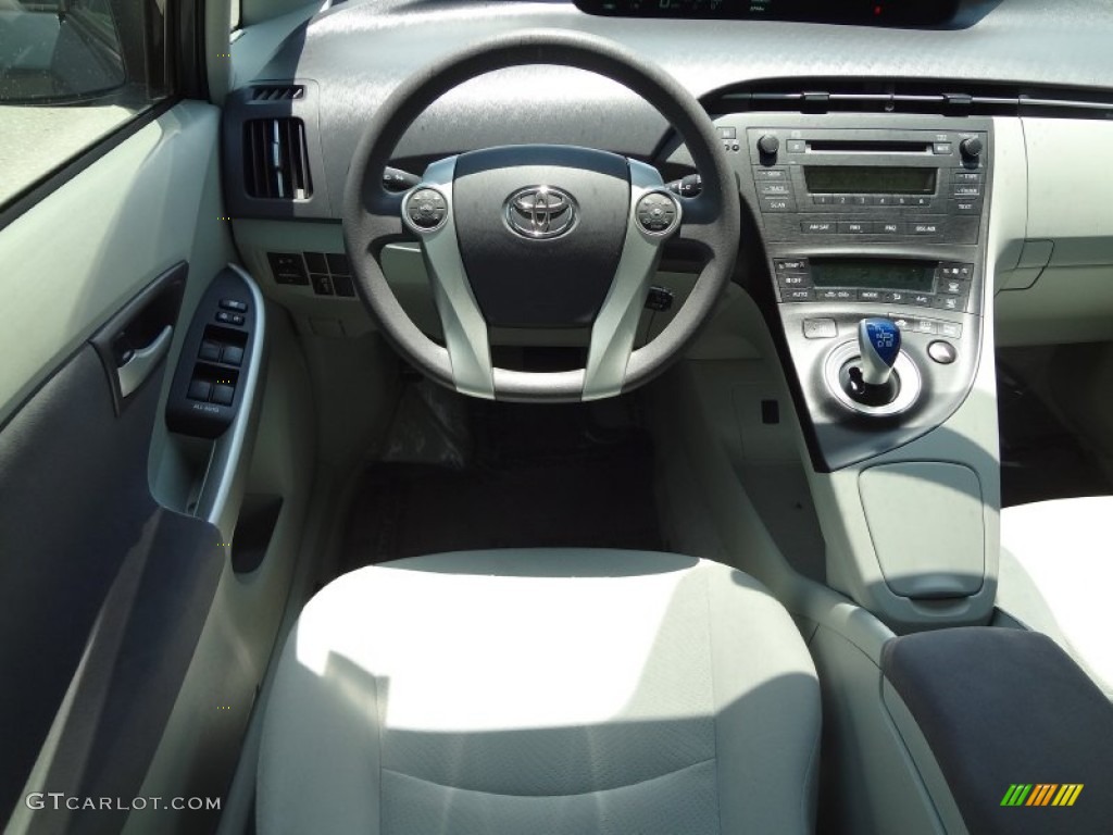 2010 Toyota Prius Hybrid II Misty Gray Dashboard Photo #68628694