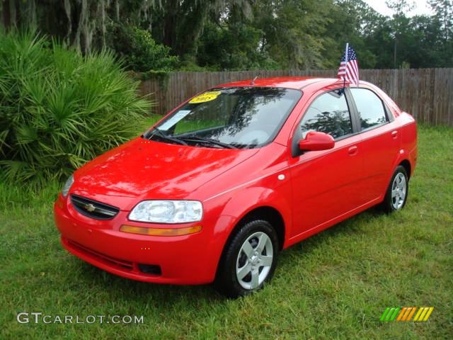 2005 Aveo LS Sedan - Victory Red / Gray photo #1