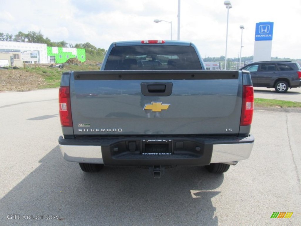 2010 Silverado 1500 LS Crew Cab 4x4 - Blue Granite Metallic / Dark Titanium photo #3