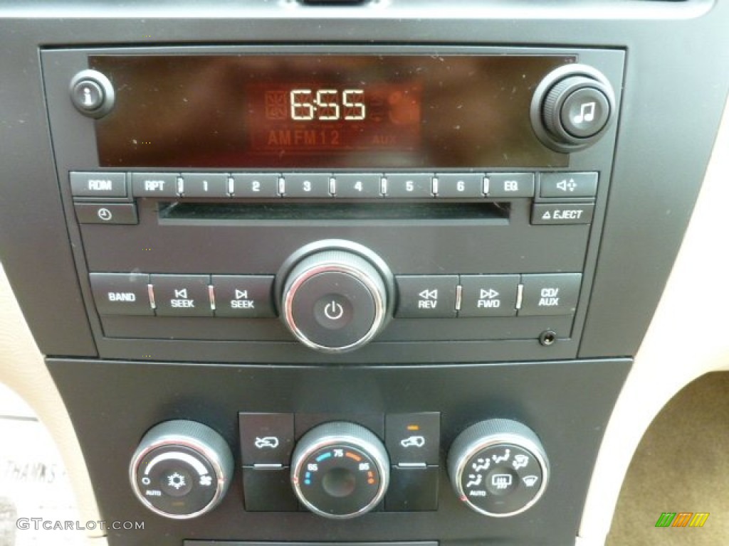 2008 Suzuki XL7 AWD Audio System Photo #68629682