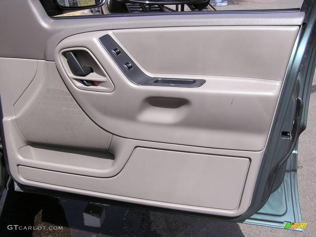 2004 Grand Cherokee Special Edition 4x4 - Onyx Green Pearl / Taupe photo #13