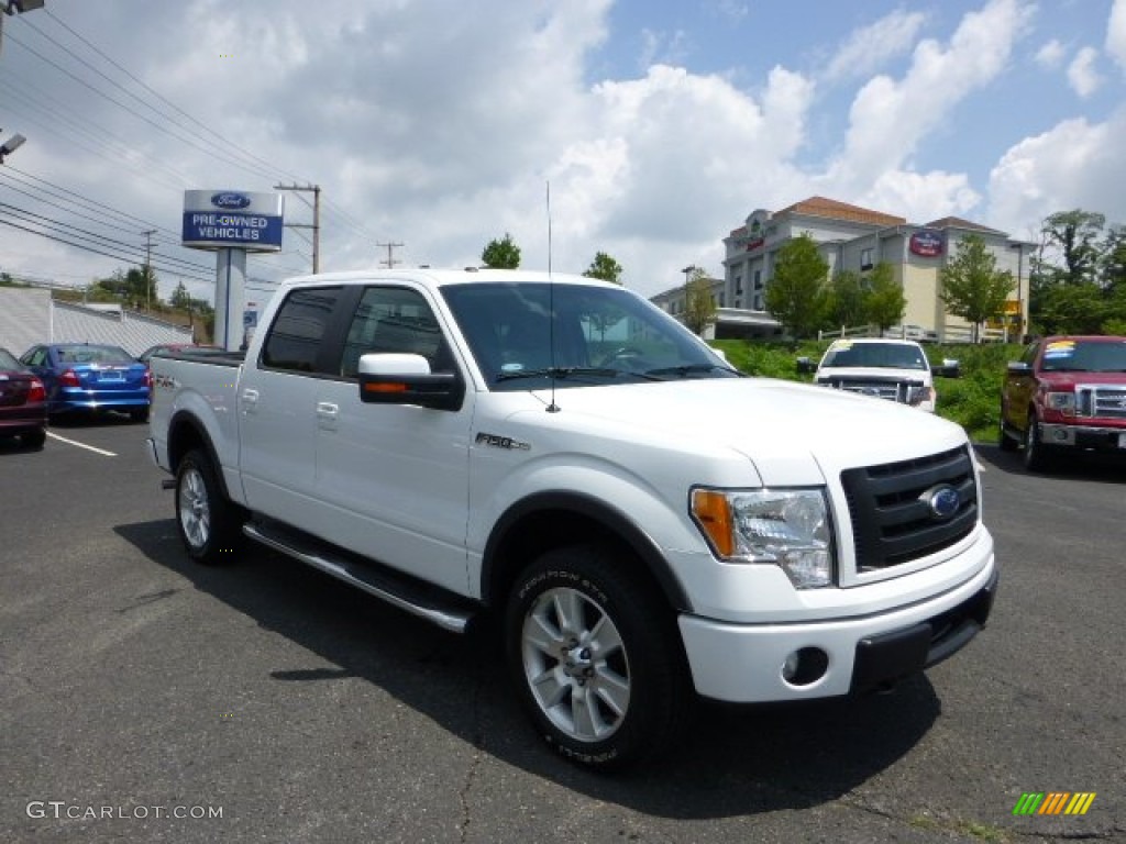 2010 F150 FX4 SuperCrew 4x4 - Oxford White / Black photo #1