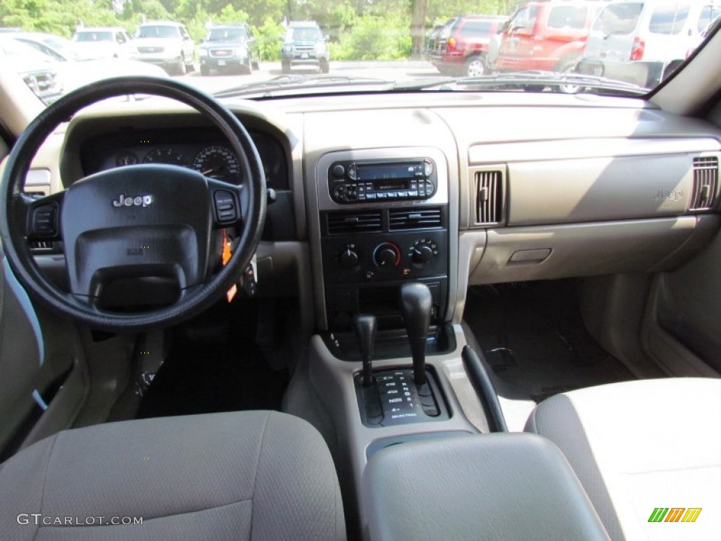 2003 Grand Cherokee Laredo 4x4 - Bright Silver Metallic / Dark Slate Gray photo #23