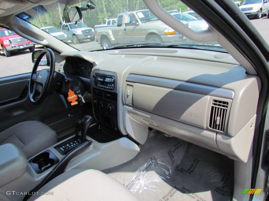 2003 Grand Cherokee Laredo 4x4 - Bright Silver Metallic / Dark Slate Gray photo #28