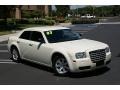 2007 Cool Vanilla Chrysler 300   photo #2