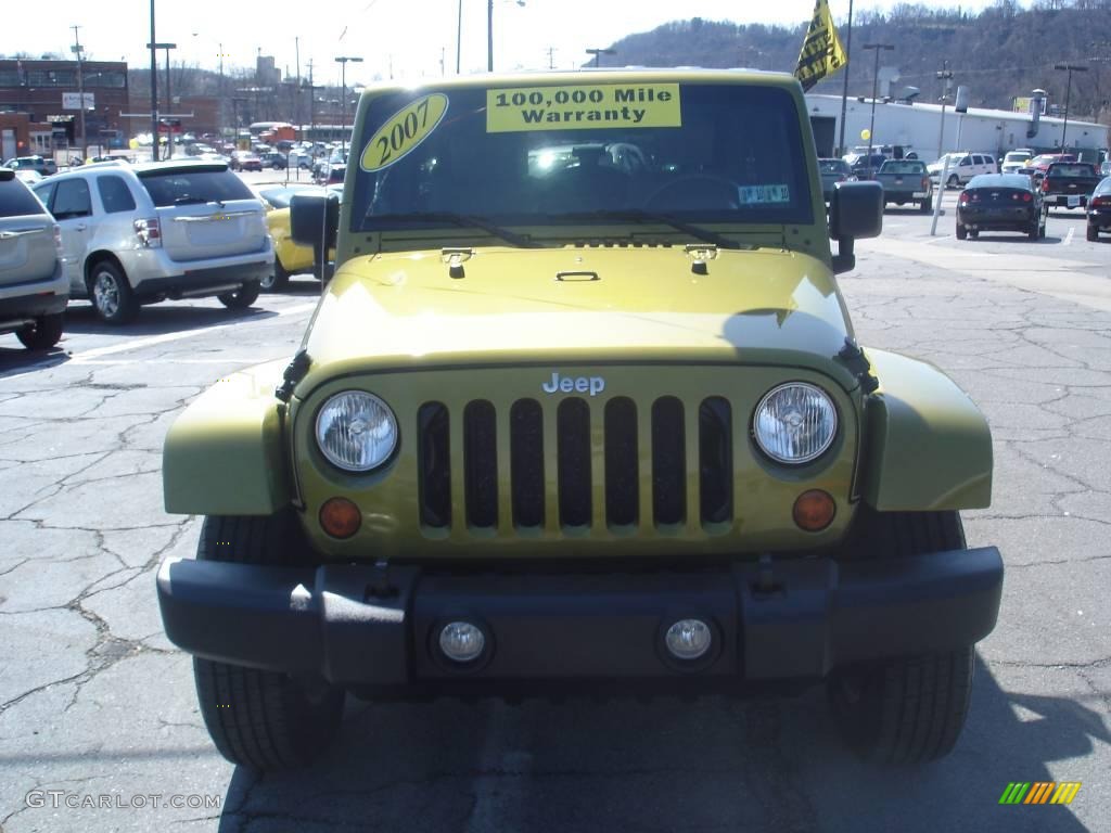 2007 Wrangler Unlimited Sahara 4x4 - Rescue Green Metallic / Dark Slate Gray/Medium Slate Gray photo #7
