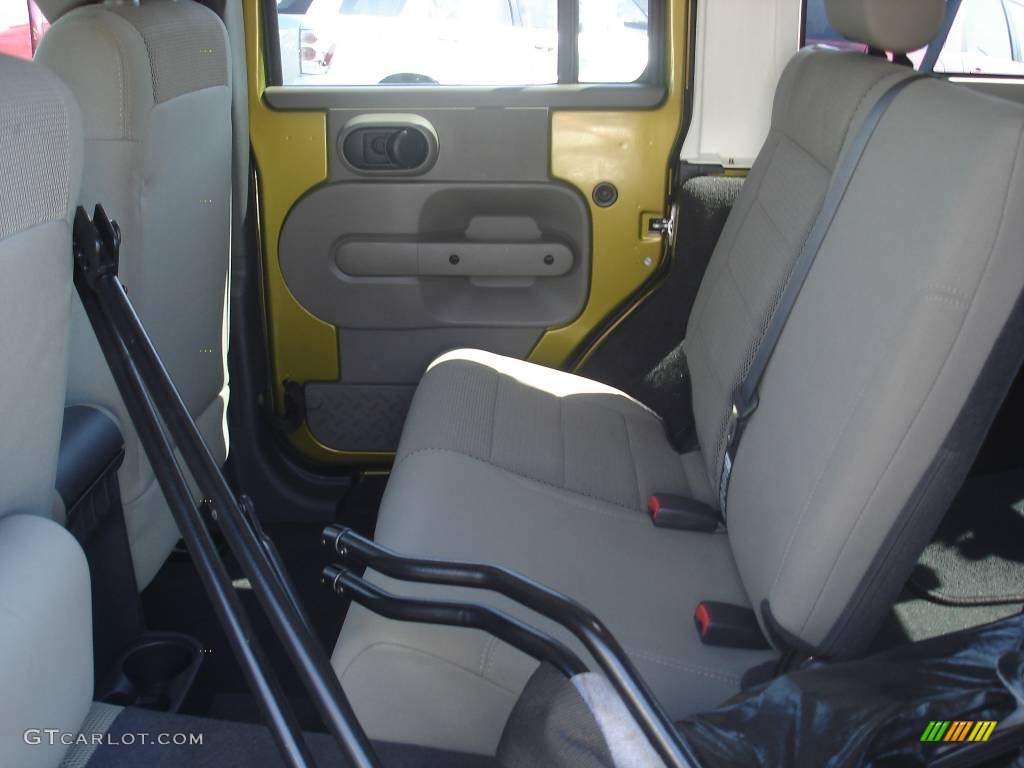 2007 Wrangler Unlimited Sahara 4x4 - Rescue Green Metallic / Dark Slate Gray/Medium Slate Gray photo #19