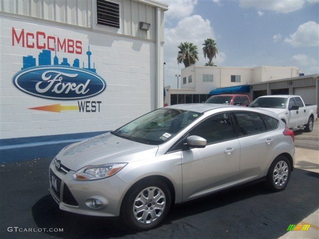 2012 Focus SE 5-Door - Ingot Silver Metallic / Stone photo #1