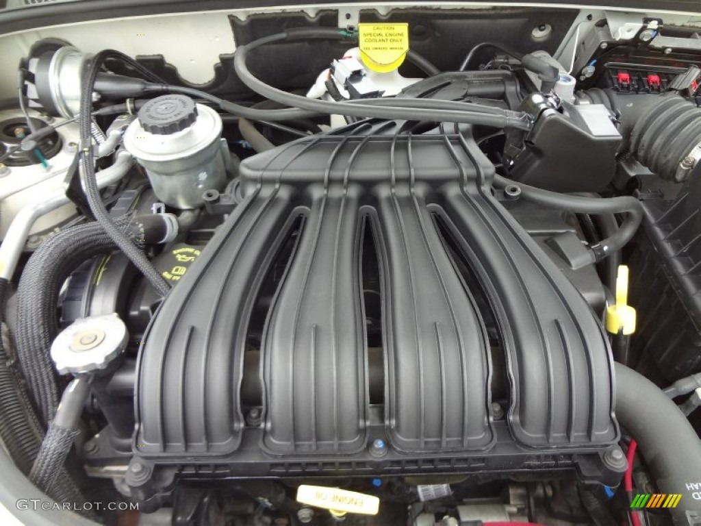 2008 Chrysler PT Cruiser Touring 2.4 Liter DOHC 16-Valve 4 Cylinder Engine Photo #68641108