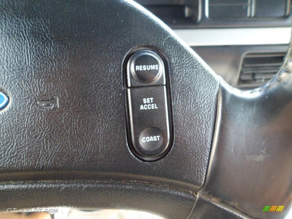 1995 Ford F350 XLT Crew Cab Dually Blue Steering Wheel Photo #68641618
