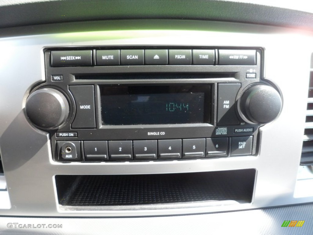 2009 Dodge Ram 2500 Big Horn Edition Quad Cab 4x4 Audio System Photo #68641948