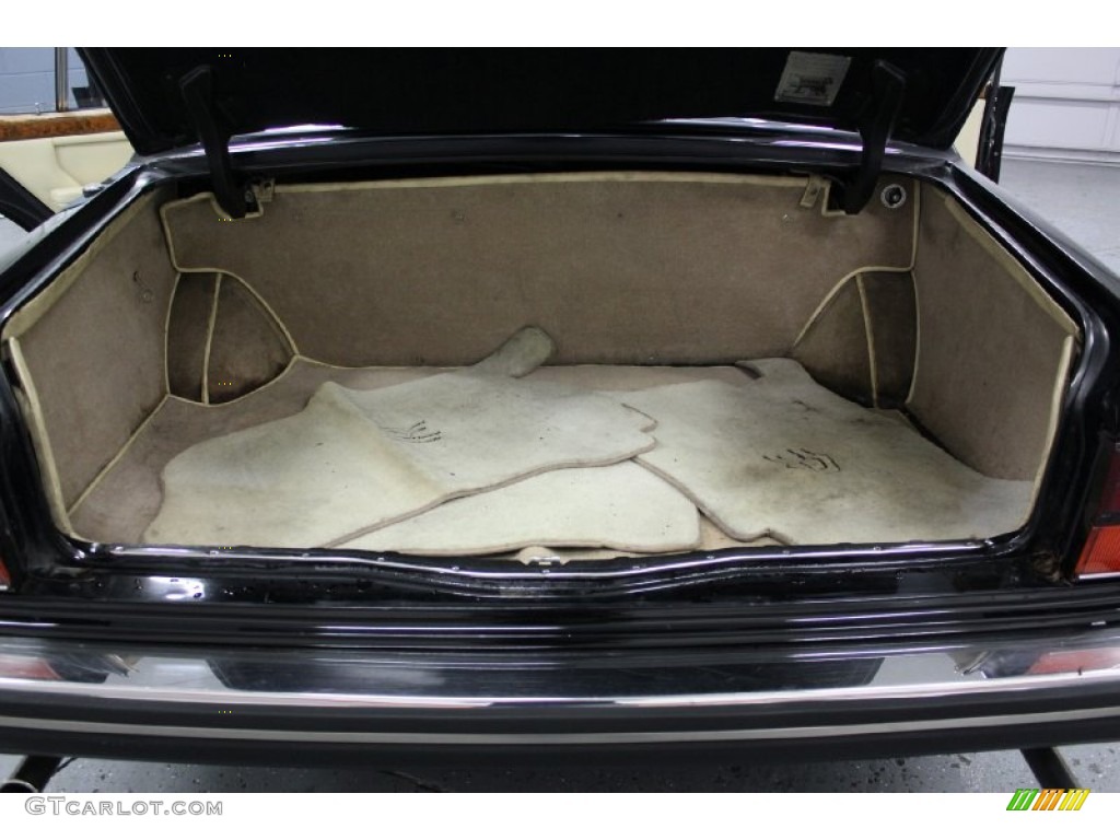 1986 Rolls-Royce Silver Spirit Mark I Trunk Photo #68644246