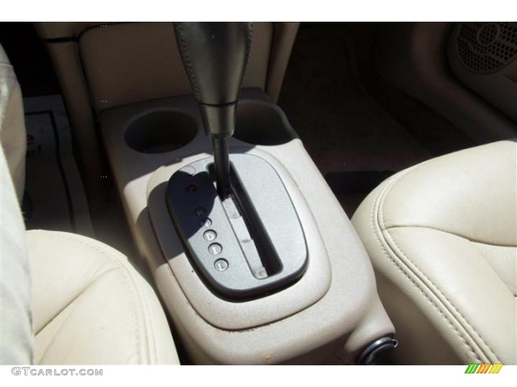 2003 Saturn ION 3 Sedan 5 Speed Automatic Transmission Photo #68644534
