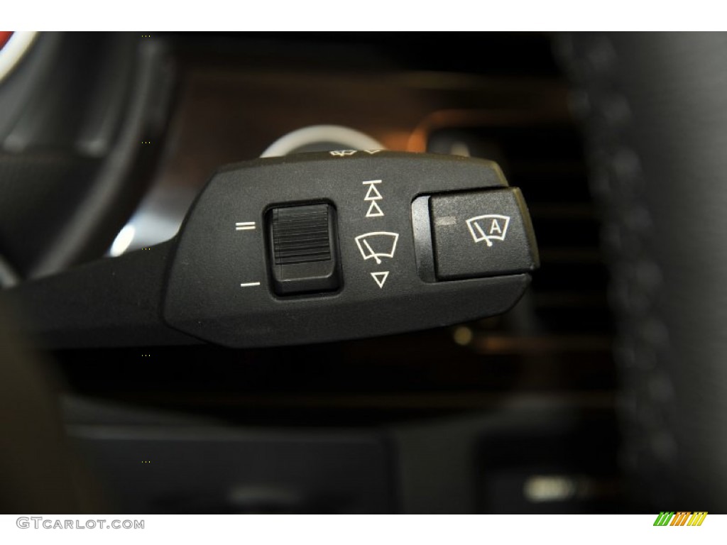 2011 BMW 3 Series 328i Sedan Controls Photo #68646847