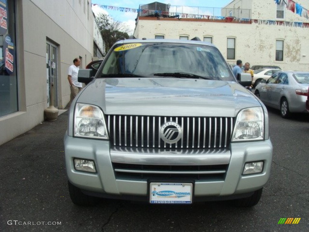 2006 Mountaineer Luxury AWD - Satellite Silver Metallic / Charcoal Black photo #2