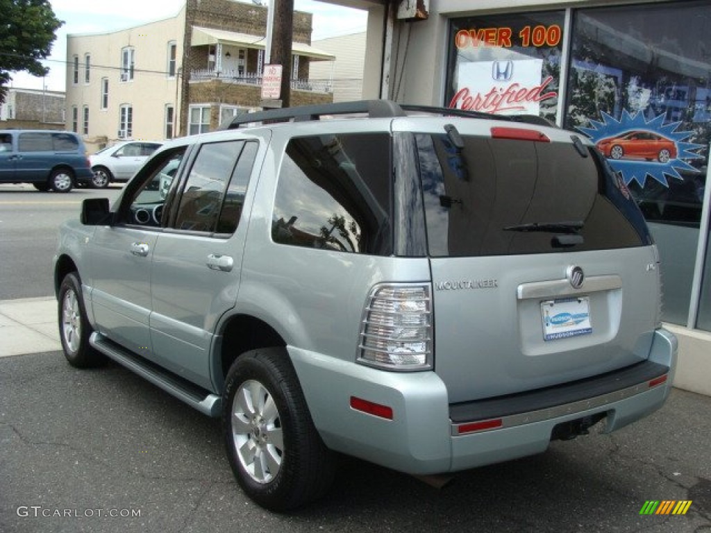 2006 Mountaineer Luxury AWD - Satellite Silver Metallic / Charcoal Black photo #4