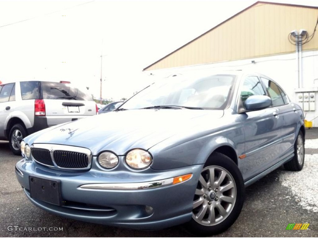 Zircon Metallic 2002 Jaguar X-Type 2.5 Exterior Photo #68649235