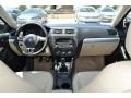 Black Uni - Jetta SE Sedan Photo No. 5