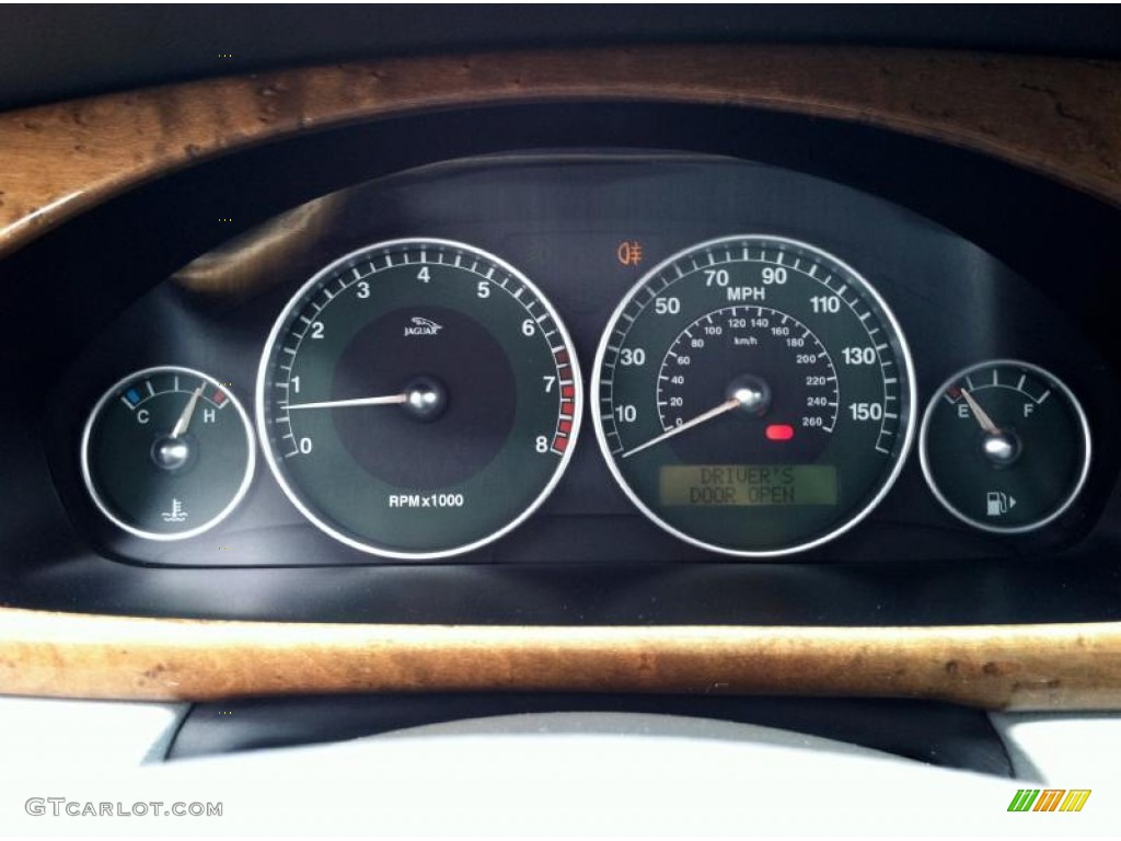 2002 Jaguar X-Type 2.5 Gauges Photo #68649427