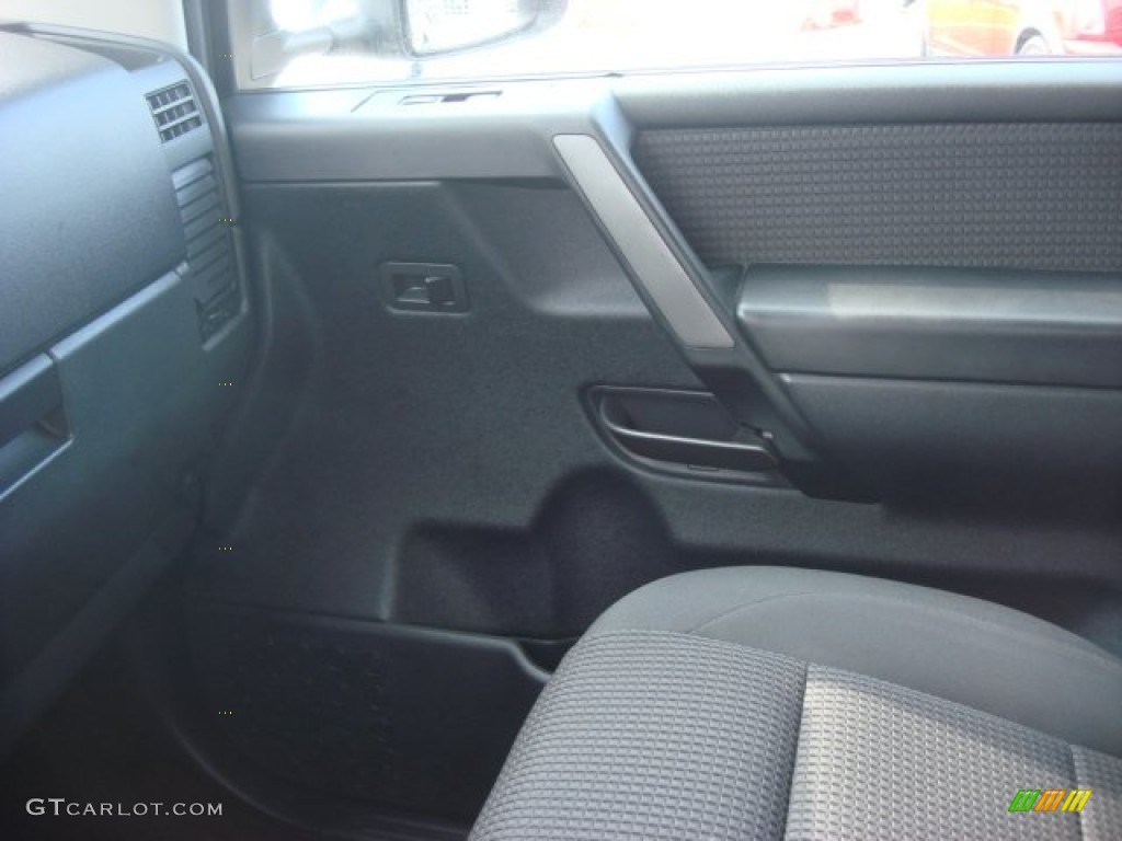 2009 Titan SE Crew Cab 4x4 - Timberline Green / Charcoal photo #17