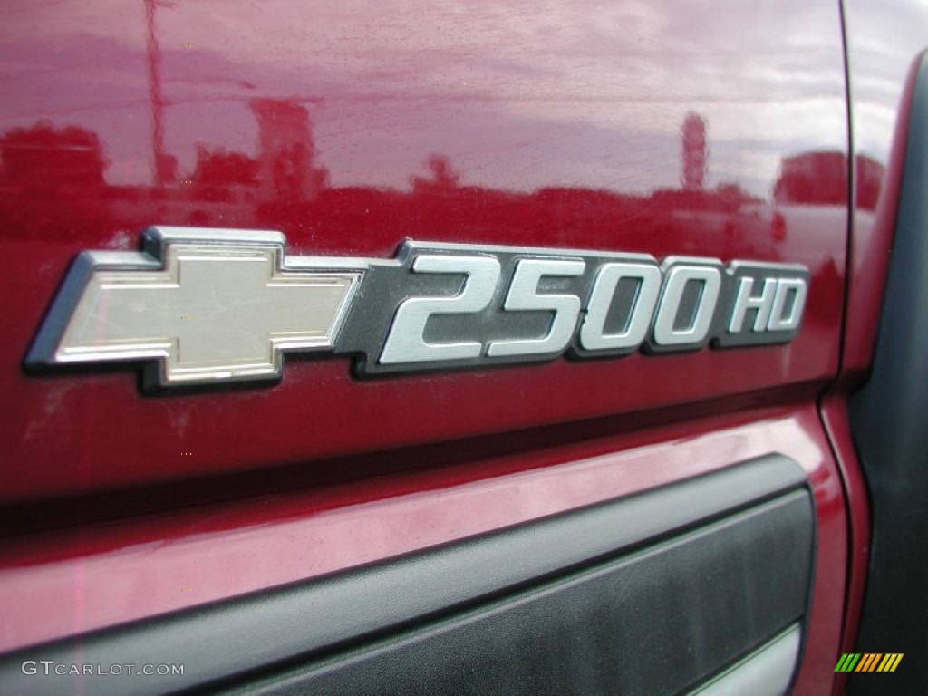 2006 Chevrolet Silverado 2500HD LT Extended Cab 4x4 Marks and Logos Photo #68651392