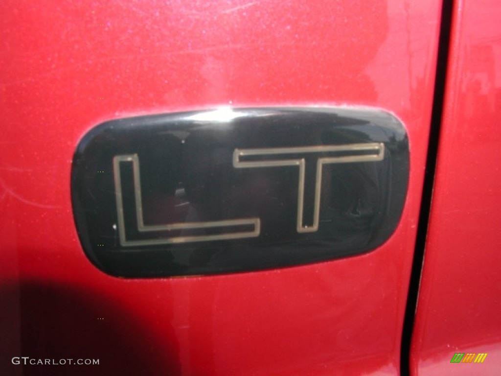 2006 Chevrolet Silverado 2500HD LT Extended Cab 4x4 Marks and Logos Photo #68651451