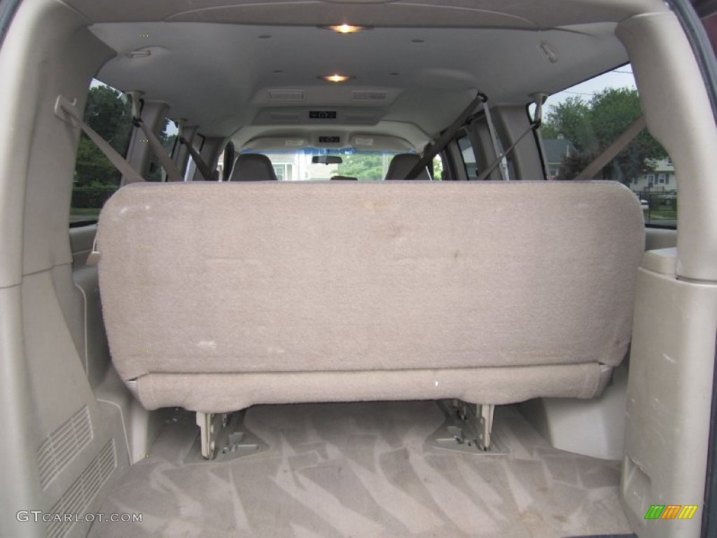 2004 Express 1500 LS Passenger Van - Berry Red Metallic / Neutral photo #23