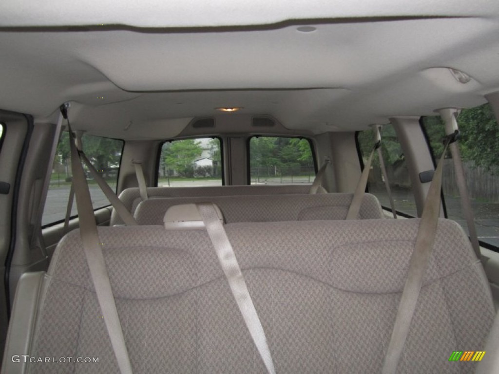 2004 Express 1500 LS Passenger Van - Berry Red Metallic / Neutral photo #25
