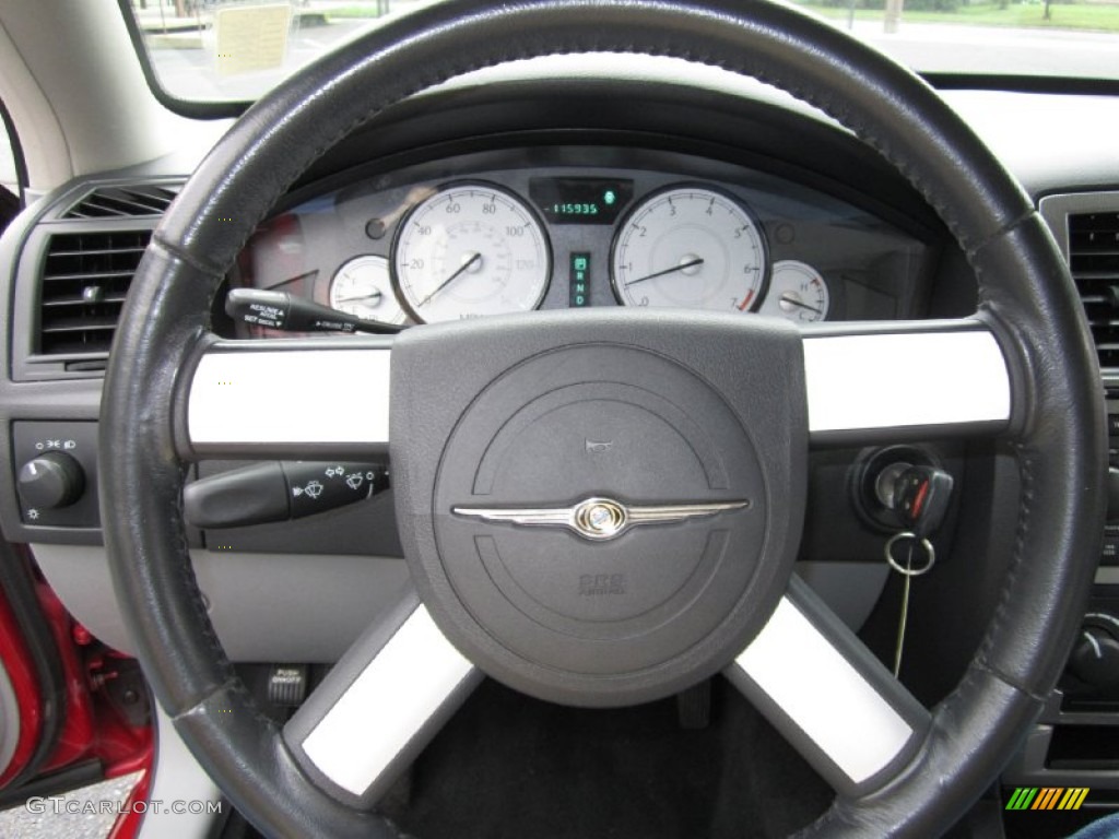 2007 Chrysler 300 Touring AWD Dark Slate Gray/Light Graystone Steering Wheel Photo #68653615