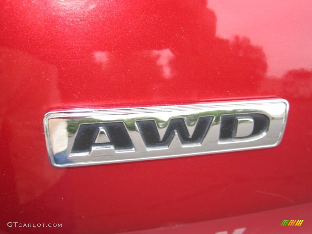 2007 Chrysler 300 Touring AWD Marks and Logos Photos